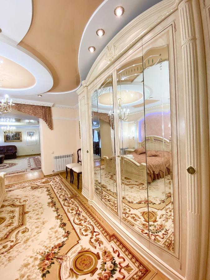 Петрос Family Hotel Γιαρέμτσε Εξωτερικό φωτογραφία