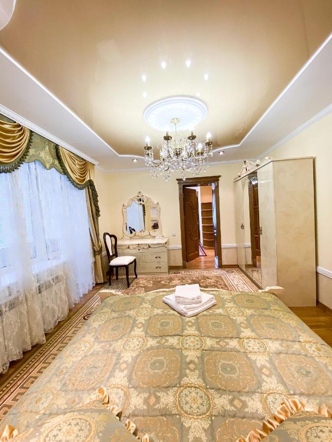 Петрос Family Hotel Γιαρέμτσε Εξωτερικό φωτογραφία